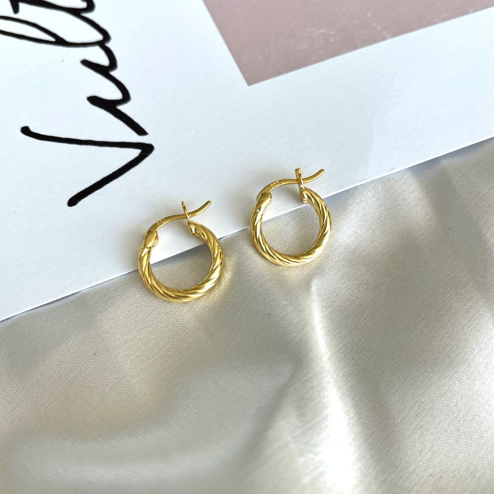 Simple Gold hoop