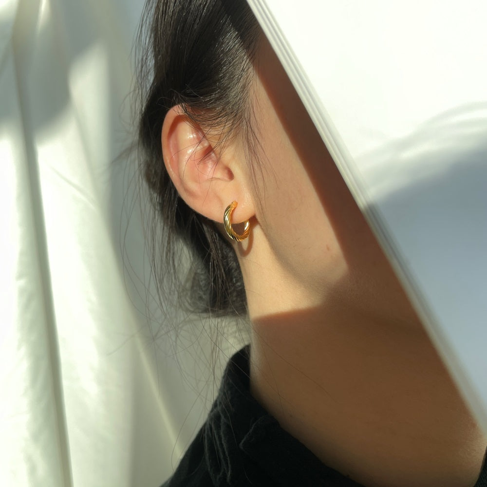 Simple Gold hoop